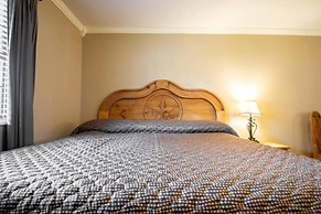 Country Inn & Cottages