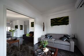 Home Big CrIré at '724