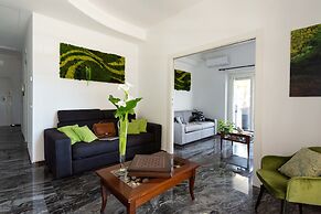 Home Big CrIré at '724