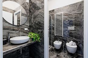 Home Big CrIré at '724