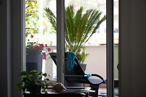 Home Big CrIré at '724