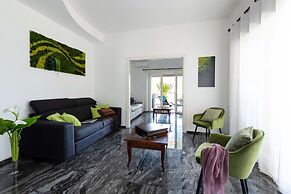 Home Big CrIré at '724