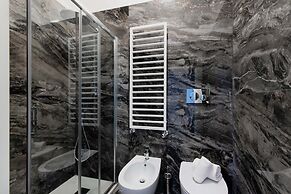 Home Big CrIré at '724