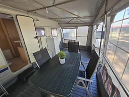 Room in Cabin - Caravan Near the sea 1