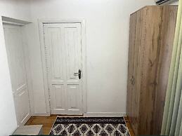 Family Guest House & Hostel