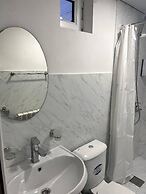 Family Guest House & Hostel