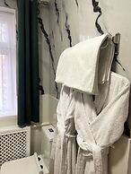 Family Guest House & Hostel