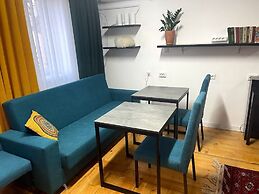 Family Guest House & Hostel