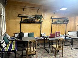 Family Guest House & Hostel