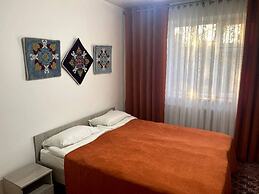 Family Guest House & Hostel