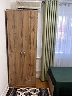 Family Guest House & Hostel