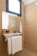 Huge Pampering Villa 5 BR with Jacuzzi