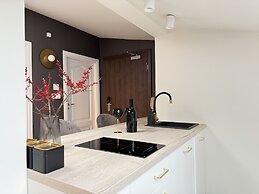 White Lotus - LoftAffair Collection