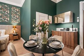 White Lotus - LoftAffair Collection