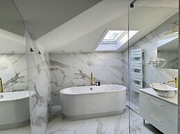 White Lotus - LoftAffair Collection