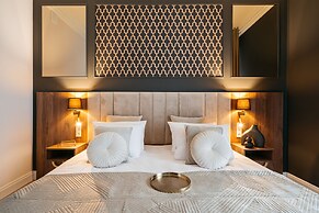 White Lotus - LoftAffair Collection