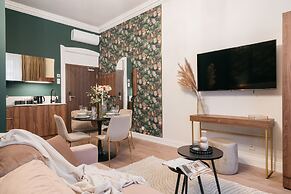 White Lotus - LoftAffair Collection