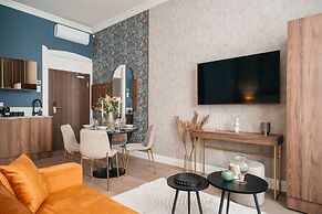 White Lotus - LoftAffair Collection