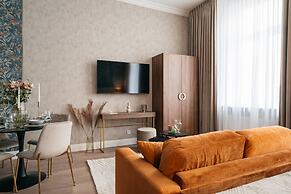 White Lotus - LoftAffair Collection