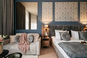 White Lotus - LoftAffair Collection