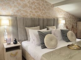 White Lotus - LoftAffair Collection