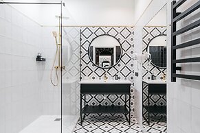 White Lotus - LoftAffair Collection