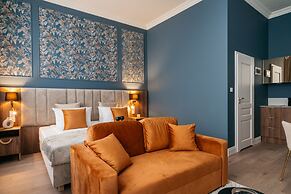 White Lotus - LoftAffair Collection