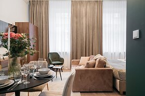 White Lotus - LoftAffair Collection