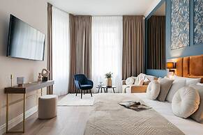 White Lotus - LoftAffair Collection