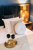 White Lotus - LoftAffair Collection