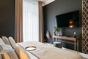 White Lotus - LoftAffair Collection