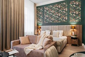 White Lotus - LoftAffair Collection