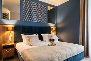 White Lotus - LoftAffair Collection