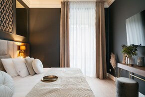 White Lotus - LoftAffair Collection