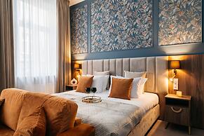 White Lotus - LoftAffair Collection