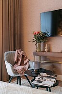 White Lotus - LoftAffair Collection