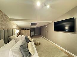 White Lotus - LoftAffair Collection