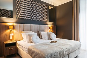 White Lotus - LoftAffair Collection