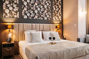 White Lotus - LoftAffair Collection