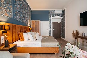 White Lotus - LoftAffair Collection