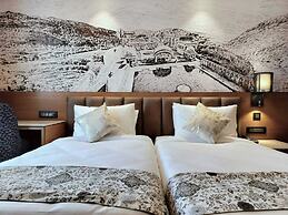 Royal Lakshmi Palace