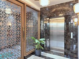 Royal Lakshmi Palace