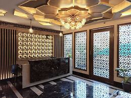 Royal Lakshmi Palace