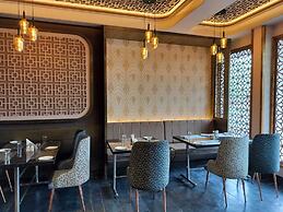 Royal Lakshmi Palace