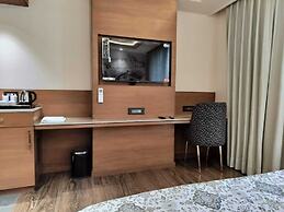 Royal Lakshmi Palace