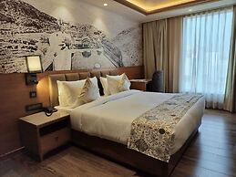 Royal Lakshmi Palace