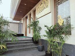 Royal Lakshmi Palace