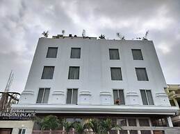 Royal Lakshmi Palace