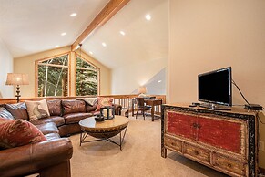 Fall River Retreat - Monthly Long-term Vacation Rental 3 Bedroom Townh