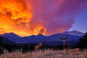 Fall River Retreat - Monthly Long-term Vacation Rental 3 Bedroom Townh